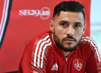 بريست الفرنسي يفسخ عقد الجزائري يوسف بلايلي