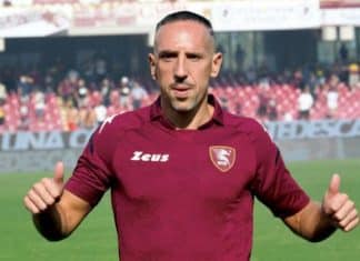 فرانك ريبيري يعلن اعتزاله كرة القدم