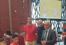 شكيب بنموسى يزور مقر إقامة المنتخب المغربي في الدوحة