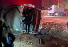 إصابة لاعبين في حادثة انقلاب حافلة النادي القنيطري