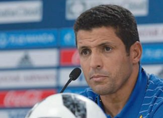 الوداد الرياضي ينفصل عن مدربه الحسين عموتة