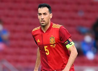 الإسباني بوسكيتس يعتزل اللعب دوليا