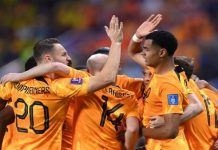 هولندا أول المتأهلين لربع نهائي كأس العالم