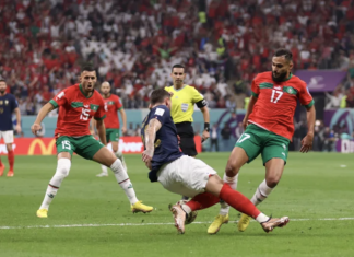 جامعة الكرة تقدم احتجاجا رسميا لـ “فيفا” بسبب الأخطاء التحكيمية