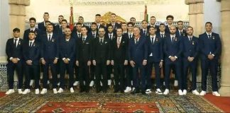 بحضور الأمهات …الملك يوشح الأسود ويحتفي بإنجازهم المونديالي التاريخي