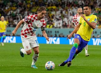 كرواتيا تبلغ نصف النهائي بعد تجاوزها للبرازيل