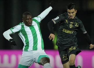 مباراة أولمبيك خريبكة والرجاء الرياضي تنتهي على إيقاع البياض