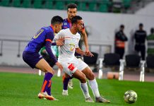 حسنية أكادير يقتنص التعادل في الوقت القاتل