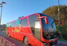 بعثة المنتخب الوطني تتواجد بمطار الرباط في انتظار الترخيص للتوجه إلى الجزائر