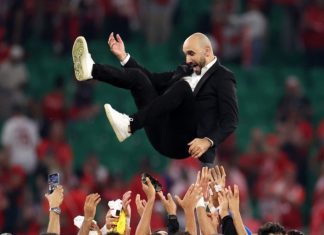 وليد الركراكي ضمن المرشحين لنيل جائزة أفضل مدرب في سنة 2022