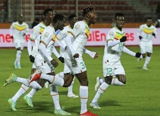 المنتخب السنغالي يفوز على نظيره الجزائري ويتوج بطلا لـ”الشان”