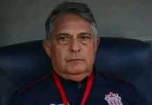 حسنية أكادير يفك ارتباطه بالمدرب باكيتا