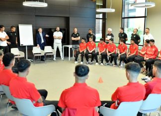 بعد تأمين خط مباشر للجزائر.. لقجع والركراكي يحفزان لاعبي المنتخب الوطني لأقل من 17 سنة