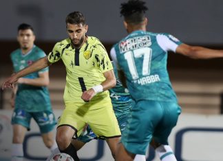 المغرب الفاسي يحقق فوزه السابع على حساب ضيفه الرجاء