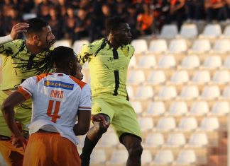 التعادل يحسم مباراة نهضة بركان والمغرب الفاسي