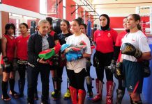 بالصور ..بطلة الكيك بوكسينغ الفلسطينية تشكر جلالة الملك والمغرب