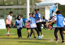 اللجنة العليا للمشاريع والإرث تحصد جائزة أفضل المبادرات المجتمعية بالقطاع الرياضي