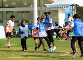 اللجنة العليا للمشاريع والإرث تحصد جائزة أفضل المبادرات المجتمعية بالقطاع الرياضي