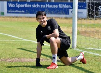 المغربي عبيدين يتوج بلقب أفضل حارس بالدوري الألماني