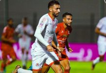 الفتح الرياضي يفوز على حسنية أكادير بهدفين نظيفين