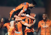 نهضة بركان يفوز على بندل إنشورانس ويتأهل لدور المجموعات