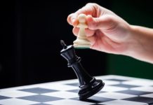 مطالب بالتحقيق في بطولة دولية نظمتها جامعة الشطرنج