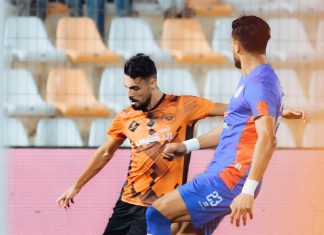 مباراة نهضة بركان وحسنية أكادير تنتهي على إيقاع البياض