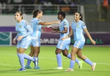 رئيس الجامعة فوزي لقجع يهنئ سيدات سبورتينغ البيضاء