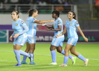 رئيس الجامعة فوزي لقجع يهنئ سيدات سبورتينغ البيضاء