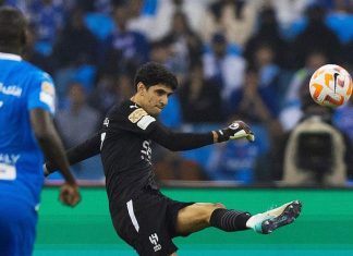 الهلال السعودي يعلن عن إصابة ياسين بونو