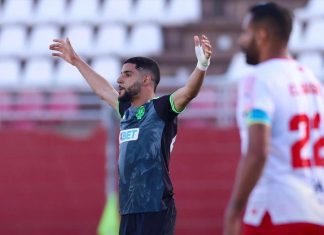 فوز الرجاء على الفتح يعيد بودريقة للواجهة