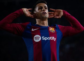 برشلونة يتجاوز نابولي ويبلغ ربع نهائي دوري الأبطال